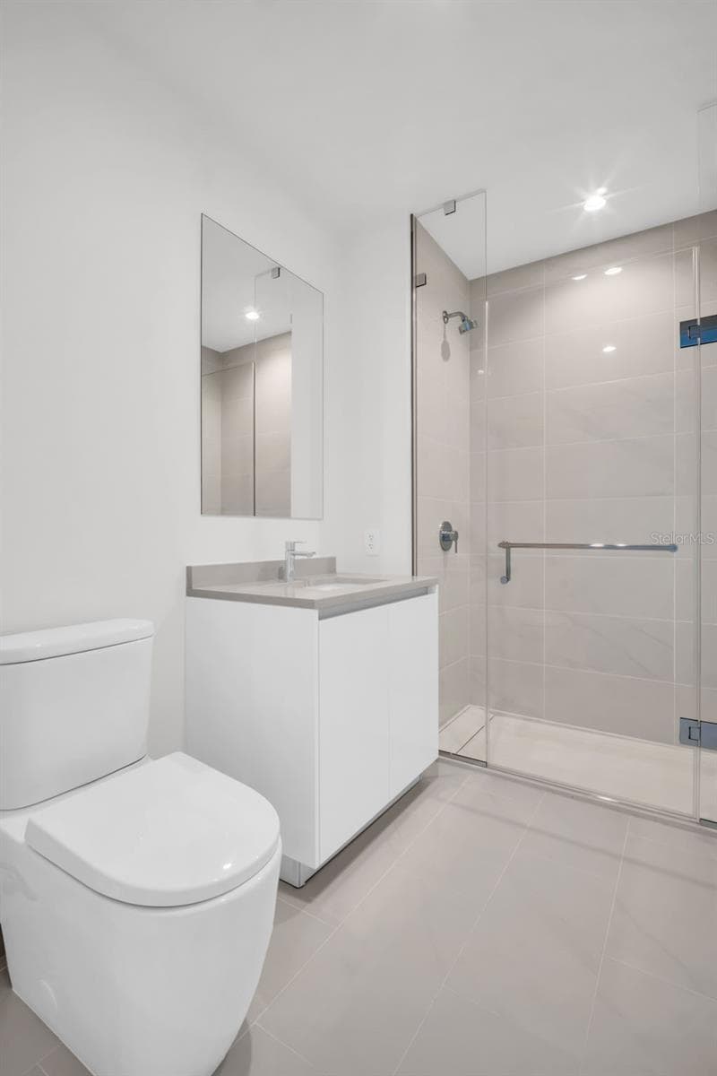 Condominium at 400 CENTRAL AVE #2605, ST PETERSBURG, photo 43 of 74