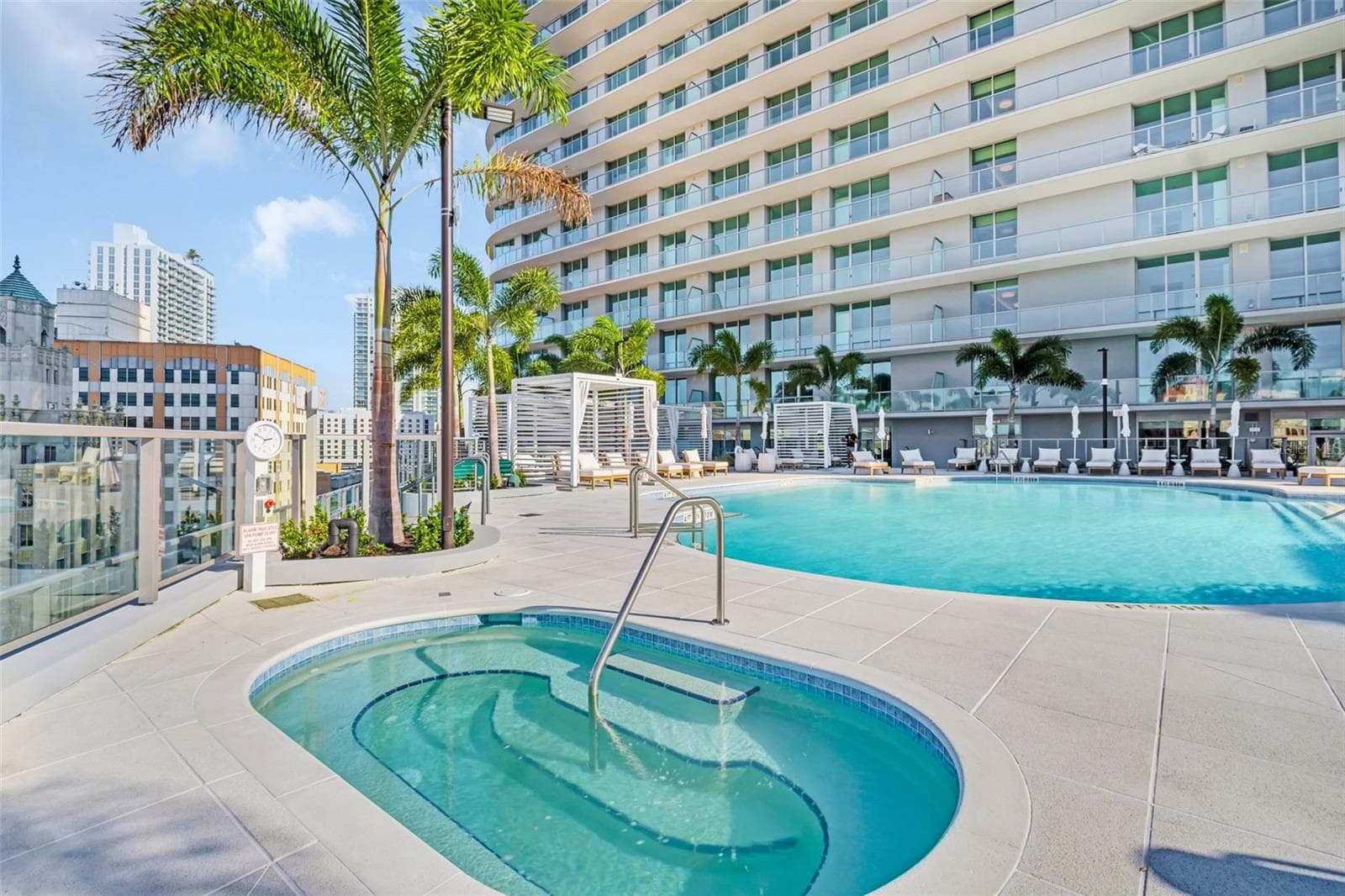 Condominium at 400 CENTRAL AVE #2605, ST PETERSBURG, photo 56 of 74