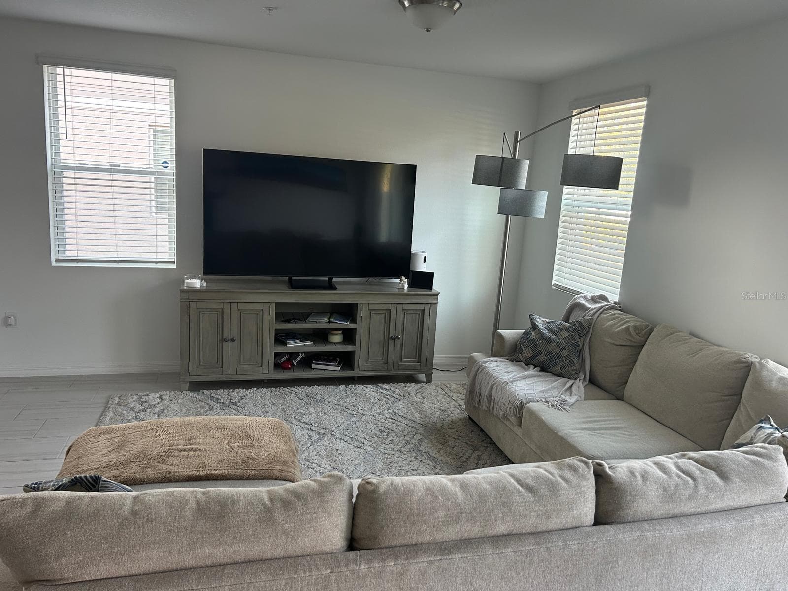 Townhouse at 2037 CRAPE JASMINE LN, ORLANDO, photo 11 of 21