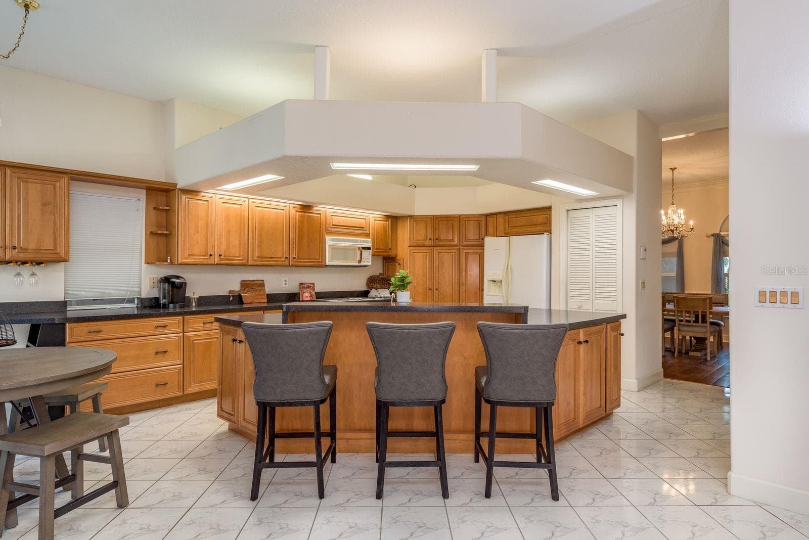 Single Family Residence at 771 WEATHERSFIELD DR, DUNEDIN, photo 7 of 35