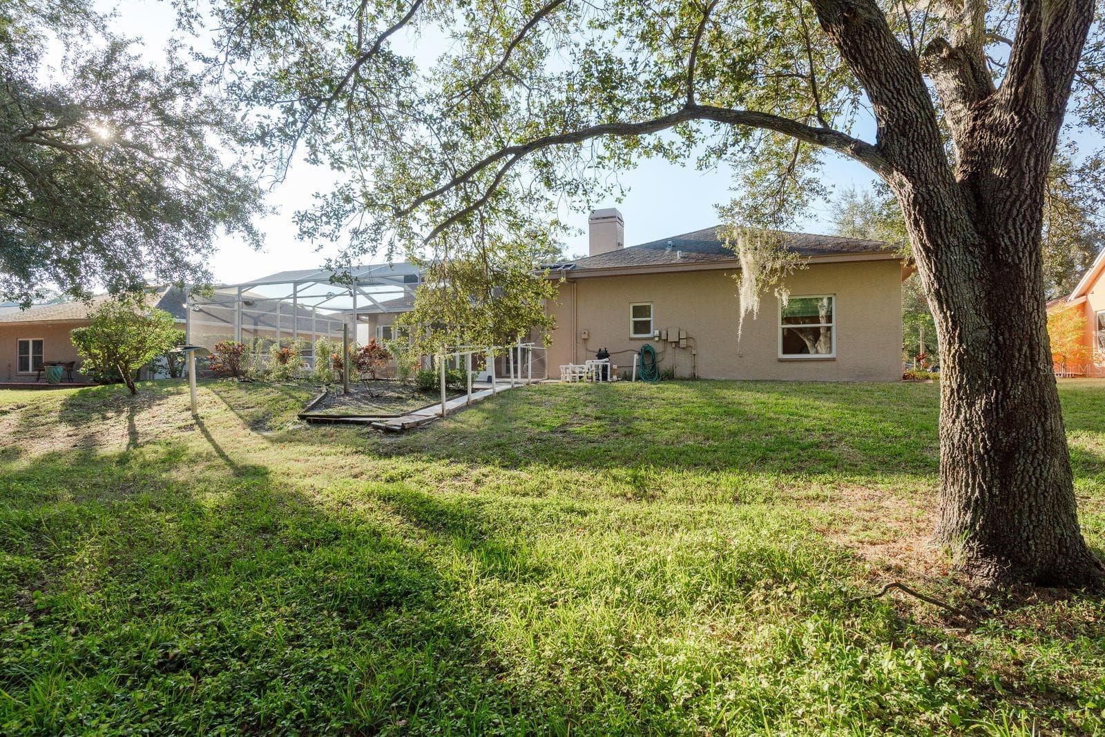 Single Family Residence at 771 WEATHERSFIELD DR, DUNEDIN, photo 32 of 35