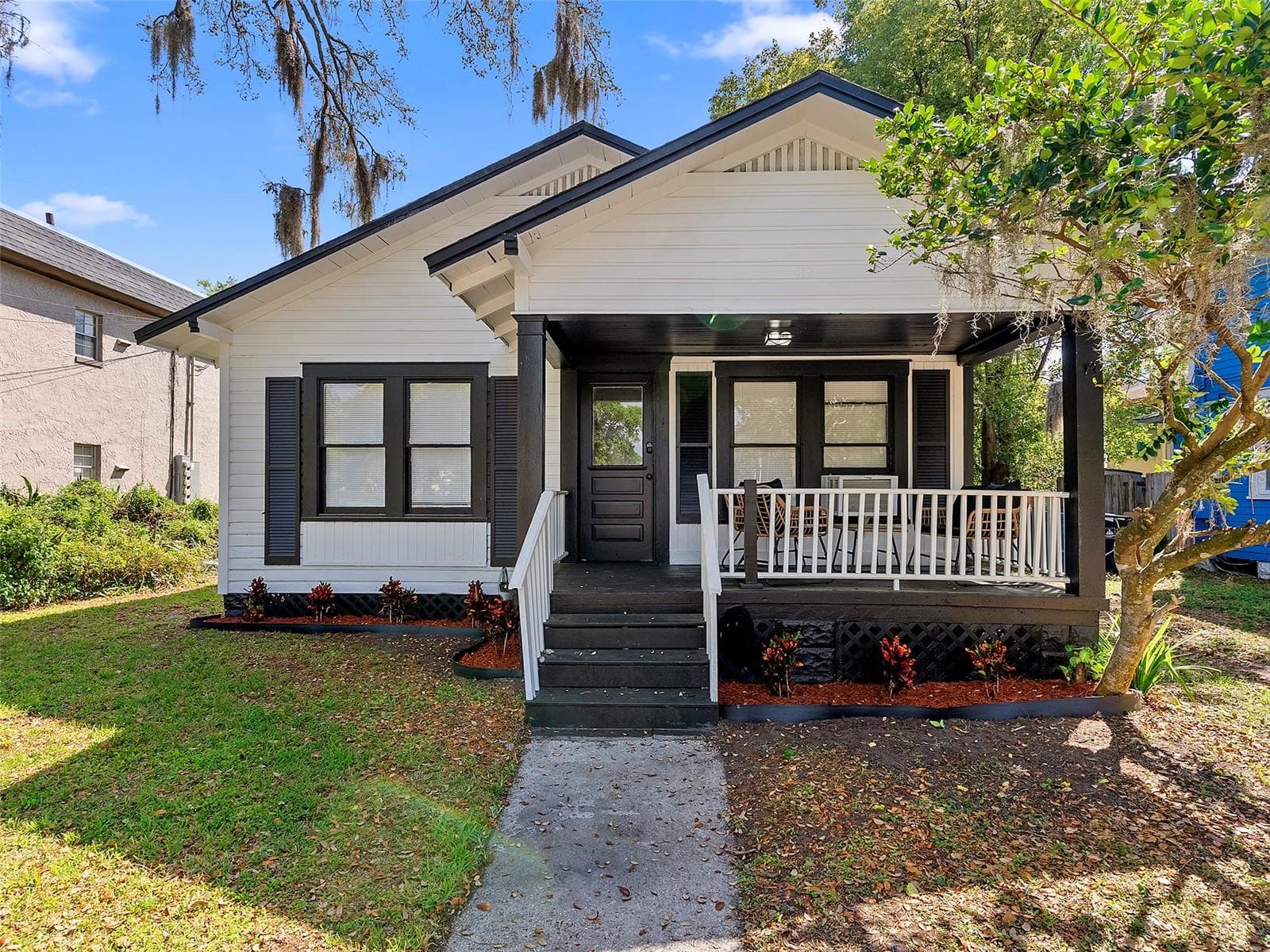 Quadruplex at 412 E HARWOOD ST, ORLANDO, photo 2 of 56