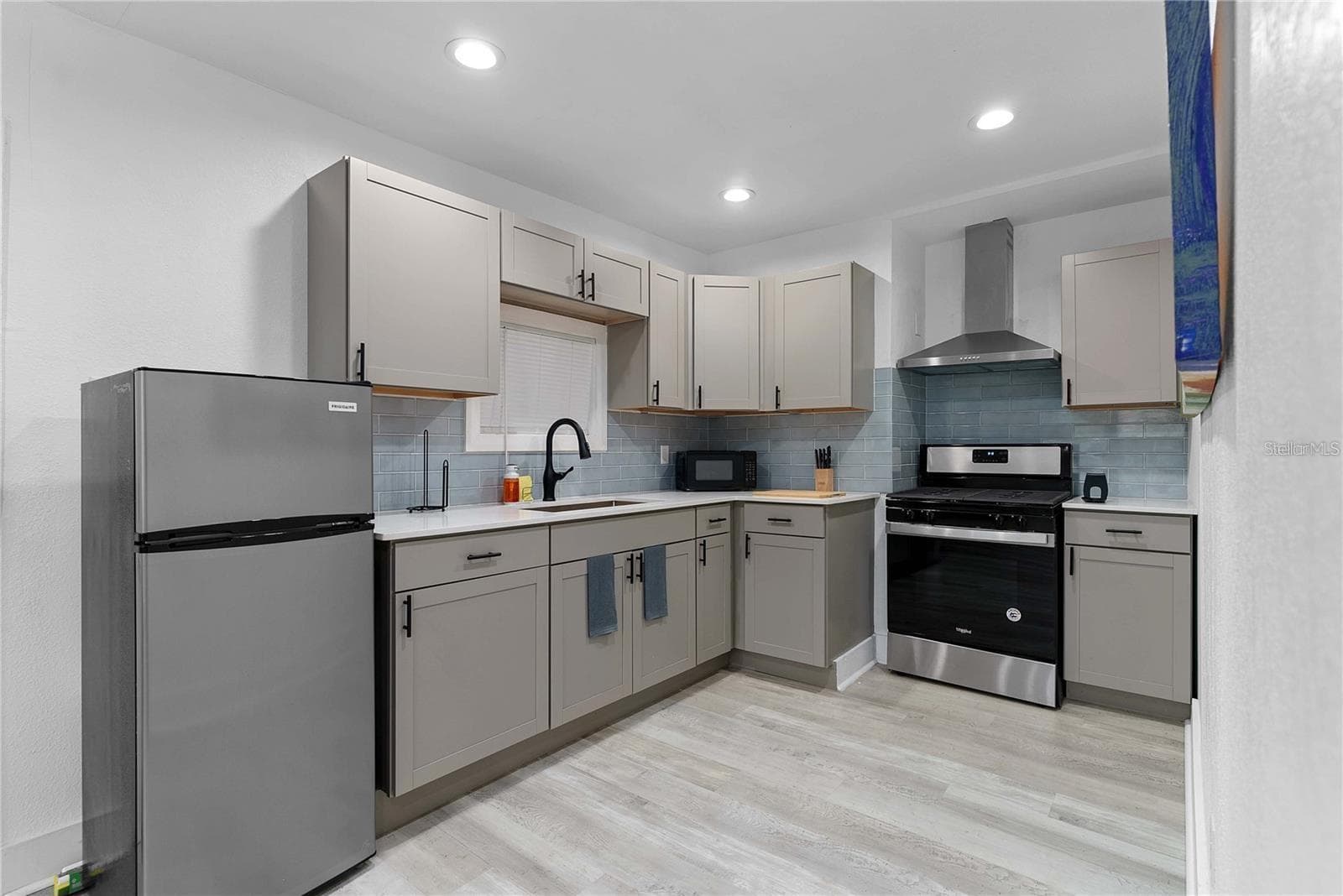 Quadruplex at 412 E HARWOOD ST, ORLANDO, photo 36 of 56