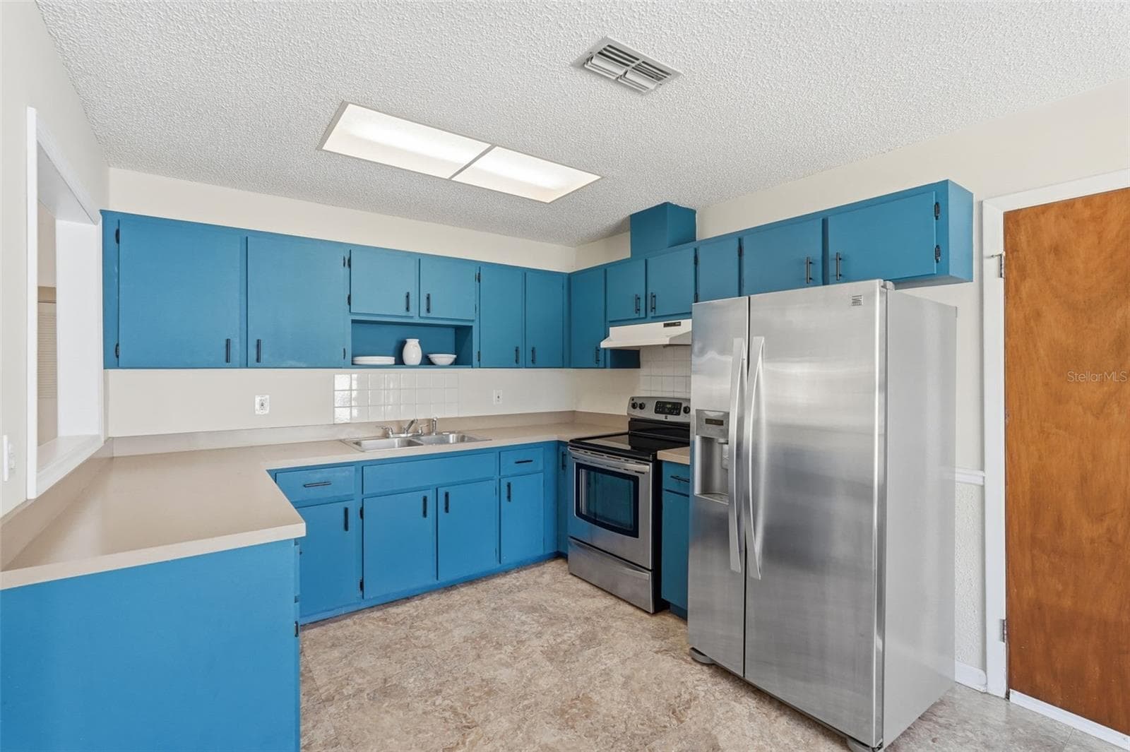 Single Family Residence at 21174 SW PEACH BLOSSOM ST, DUNNELLON, photo 4 of 48