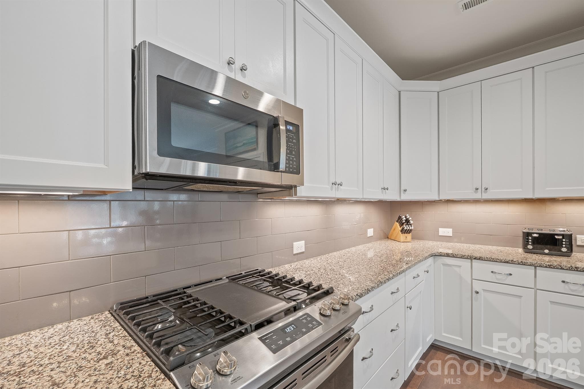 Kitchen - 3081 Spring Forest Road, Harrisburg