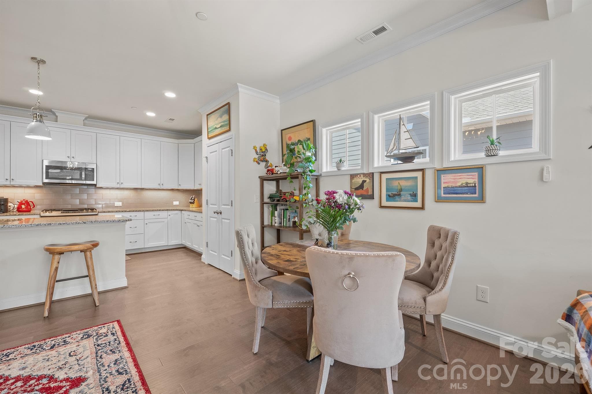 Dining - 3081 Spring Forest Road, Harrisburg