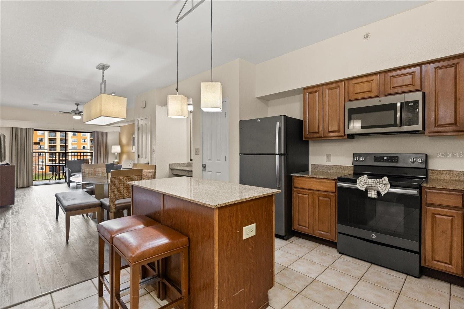 Condo - Hotel at 12539 FLORIDAYS RESORT DR #404D, ORLANDO, photo 2 of 61
