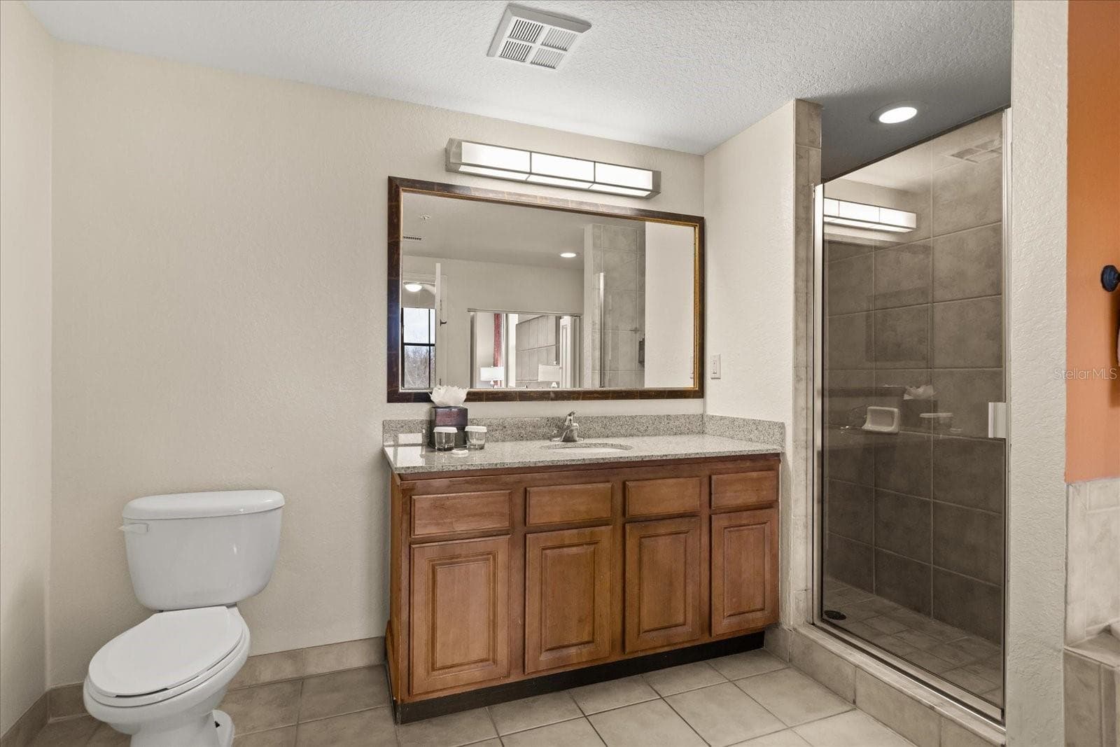 Condo - Hotel at 12539 FLORIDAYS RESORT DR #404D, ORLANDO, photo 16 of 61