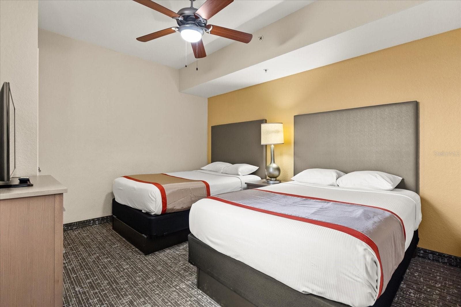 Condo - Hotel at 12539 FLORIDAYS RESORT DR #404D, ORLANDO, photo 17 of 61