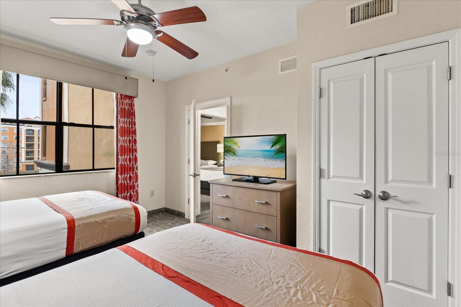 Condo - Hotel at 12539 FLORIDAYS RESORT DR #404D, ORLANDO, photo 20 of 61