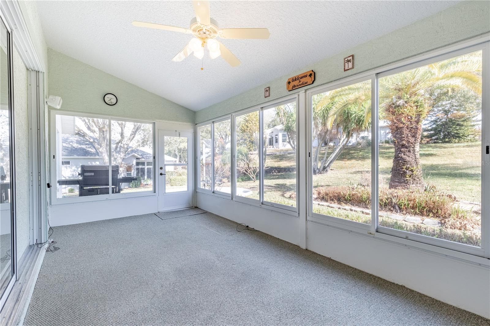 Florida room - 5732 FREEPORT DR, TAVARES
