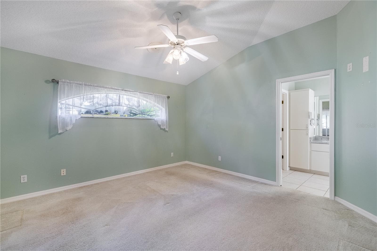 Primary Bedroom - 5732 FREEPORT DR, TAVARES