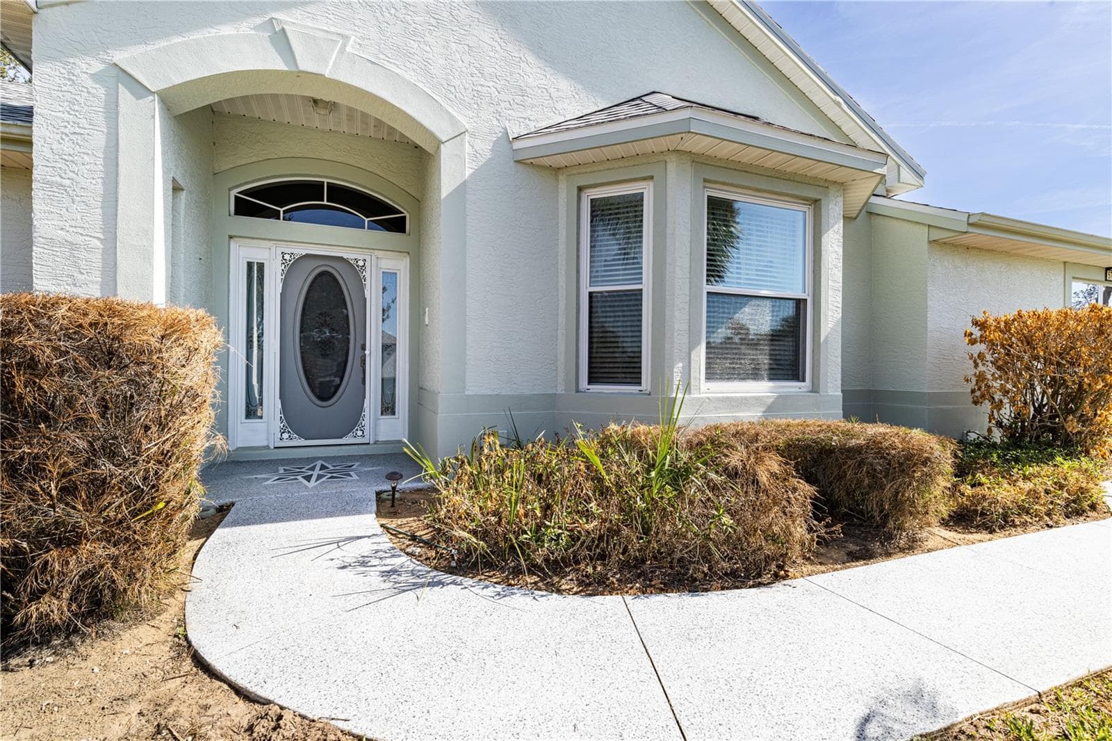 Front entry - 5732 FREEPORT DR, TAVARES