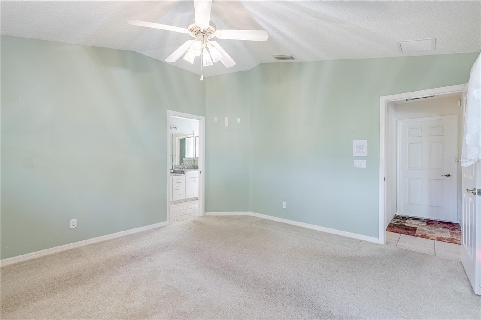 Primary Bedroom - 5732 FREEPORT DR, TAVARES