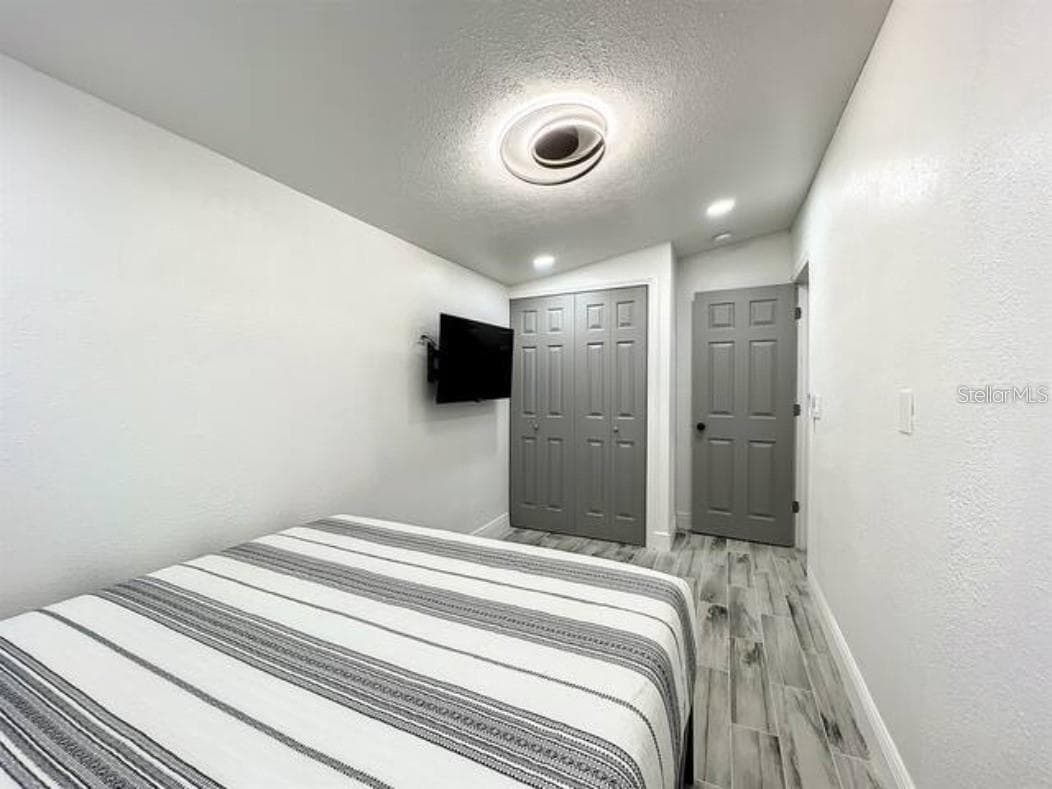 Triplex at 2008 PAGE AVE, ORLANDO, photo 32 of 68