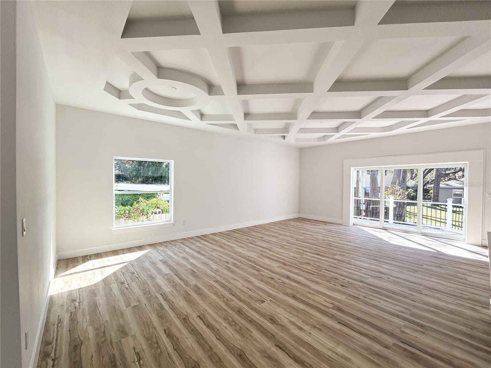 Great Room - 407 GEORGIA AVE, CRYSTAL BEACH