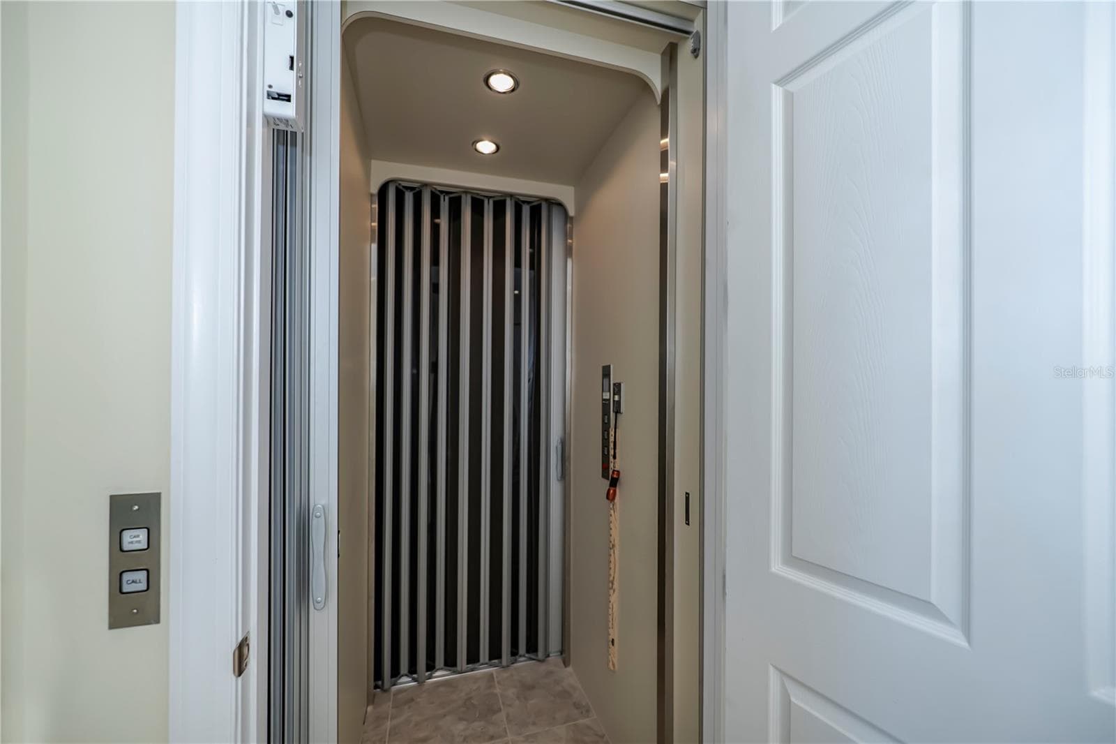 private elevator - 25601 HERITAGE LAKE BLVD #46, PUNTA GORDA