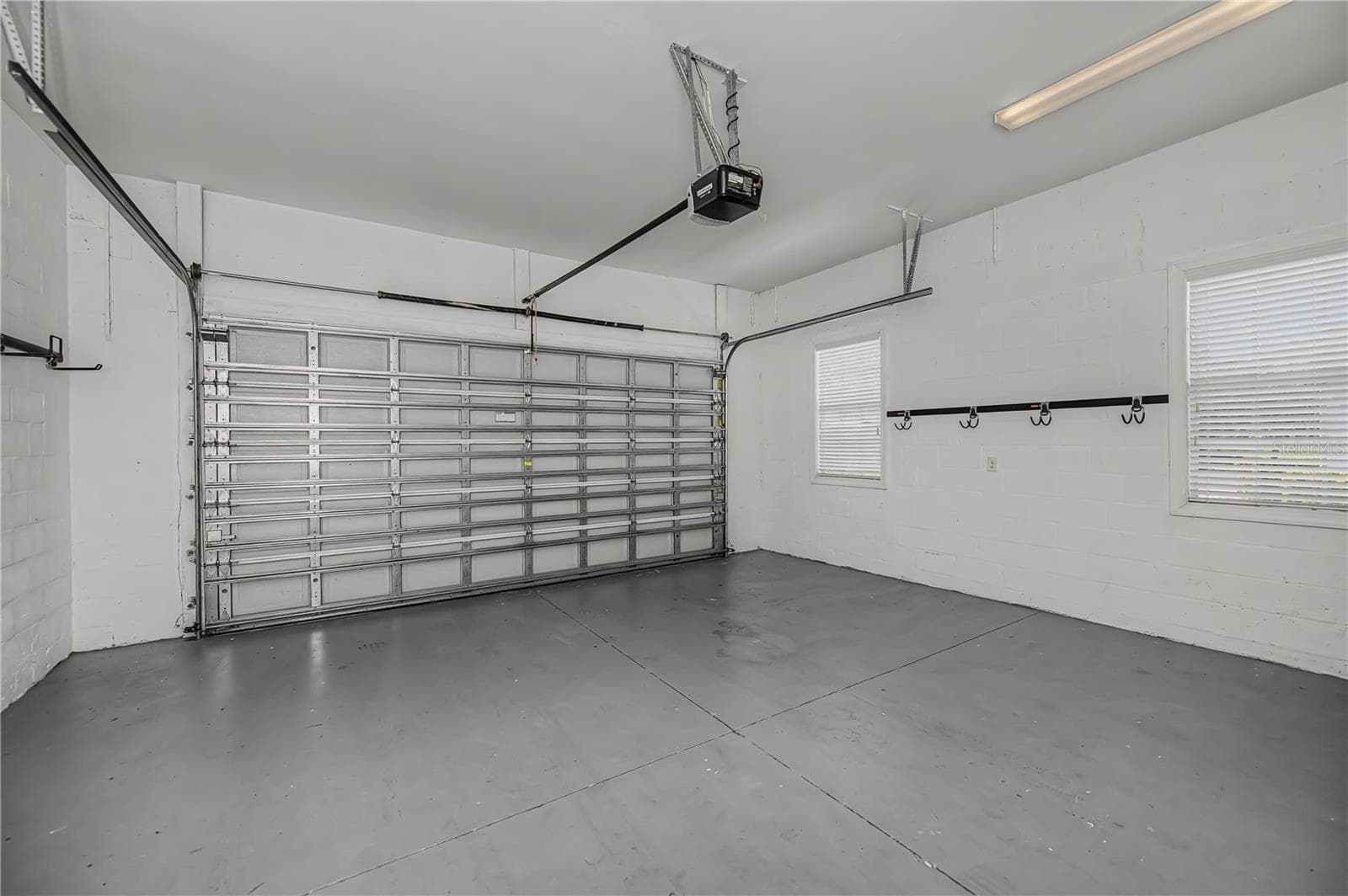 hurricane rated garage door - 25601 HERITAGE LAKE BLVD #46, PUNTA GORDA