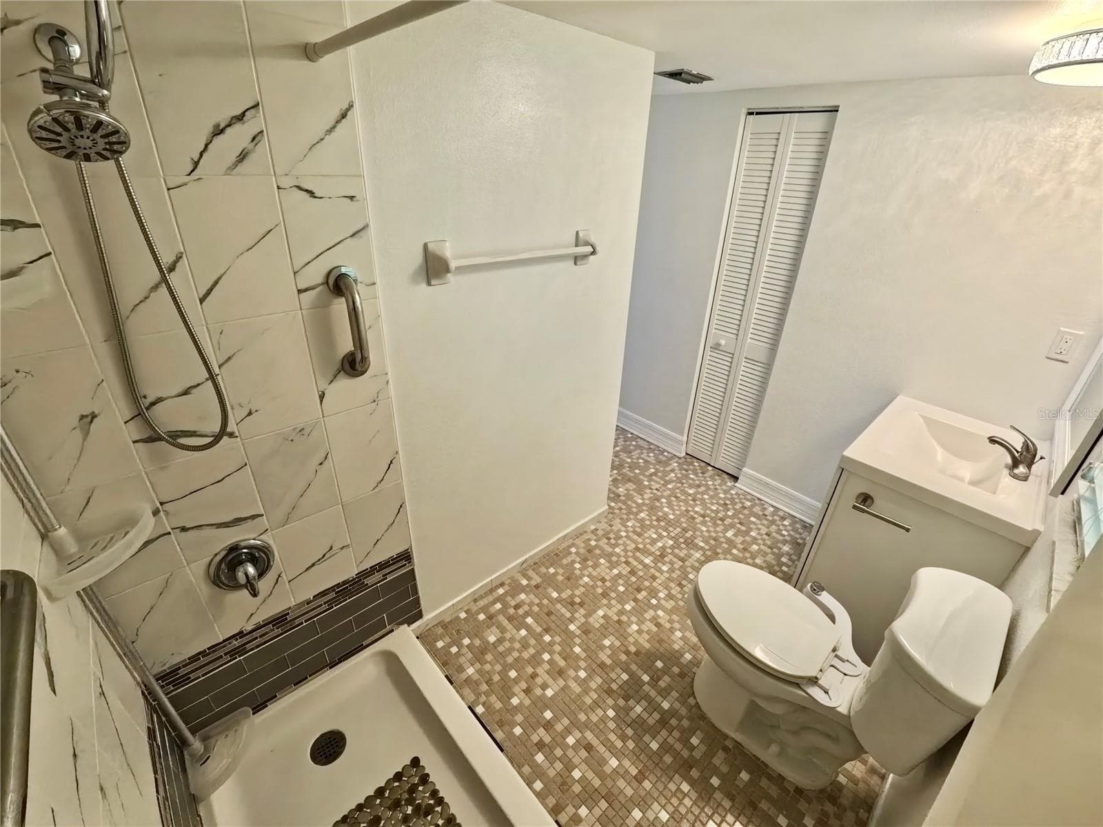 Condominium at 464 N PAULA DR #115, DUNEDIN, photo 16 of 28