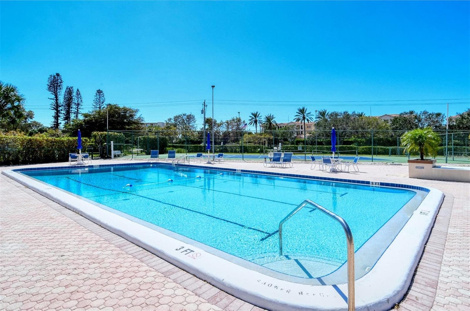 Main pool - 4720 GULF OF MEXICO DR #Villa 2, LONGBOAT KEY
