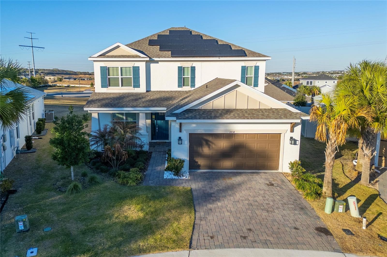 2834 HIGH POINTE ST