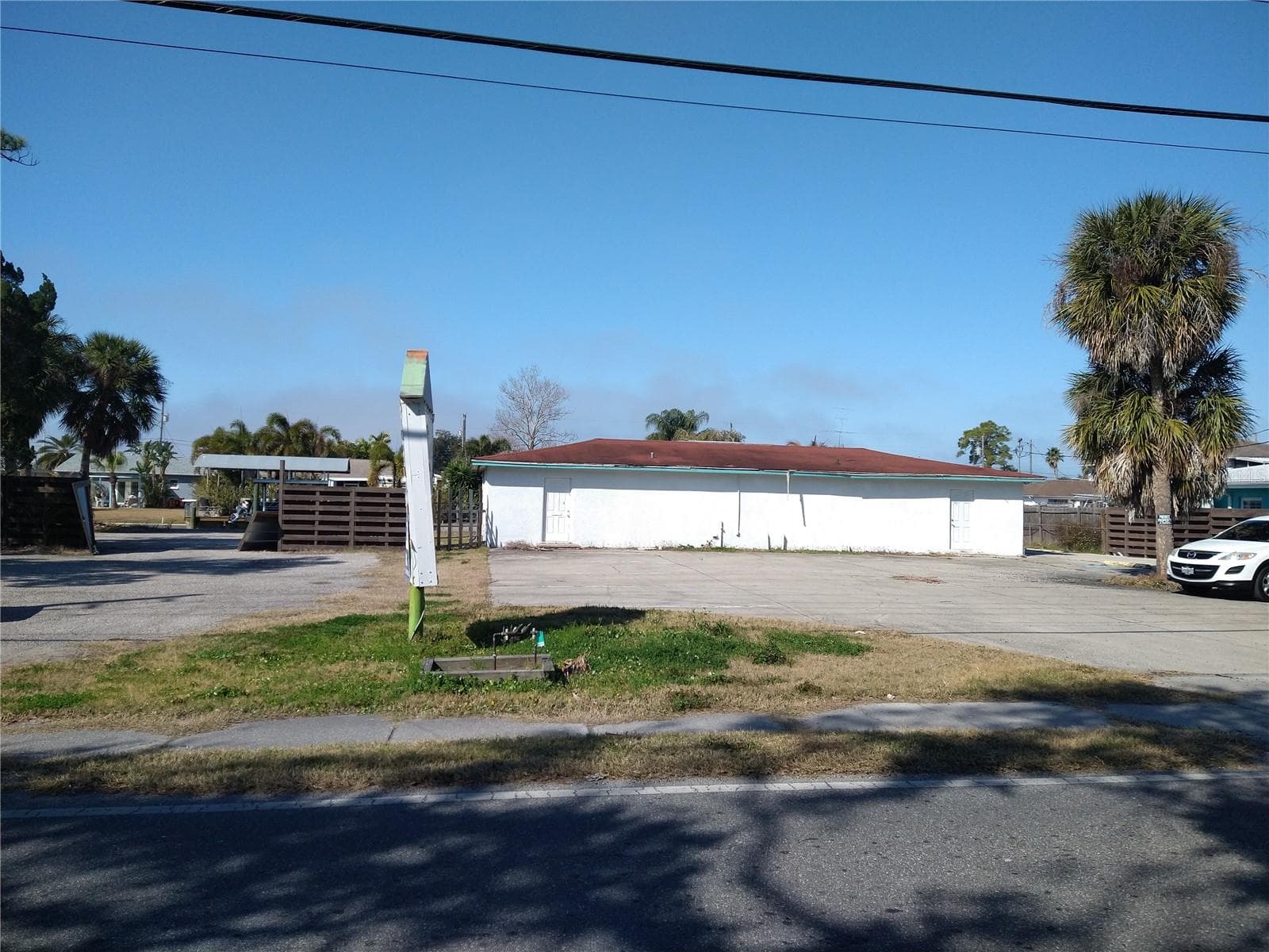 13923 OLD DIXIE HWY