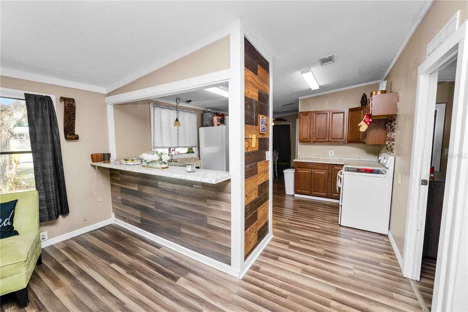 Manufactured Home at 4916 ROLLINGLEN LOOP, LAKELAND, photo 9 of 42