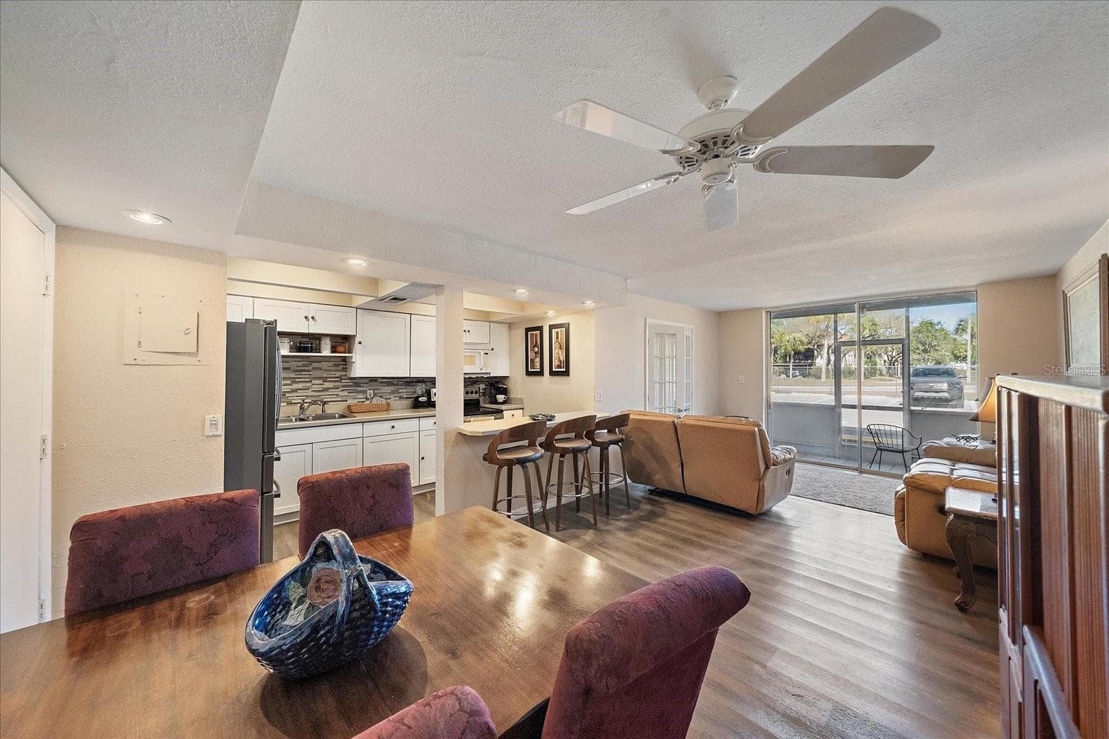 Condominium at 519 ALBEE FARM RD #111, VENICE, photo 8 of 28