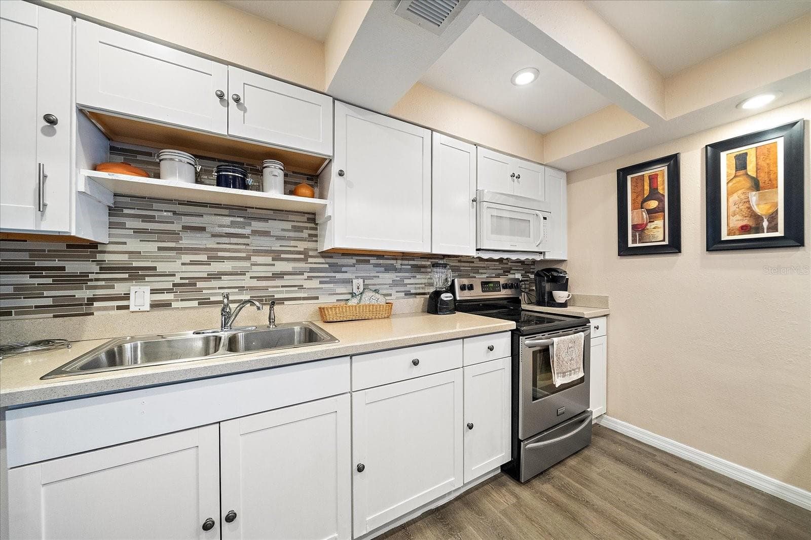 Condominium at 519 ALBEE FARM RD #111, VENICE, photo 12 of 28