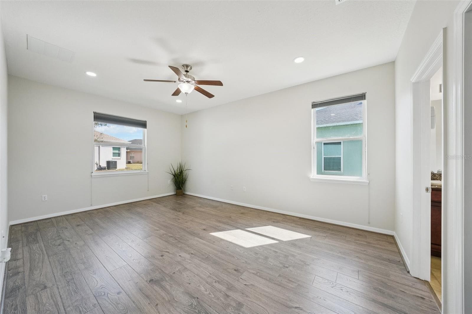 Single Family Residence at 11129 KISKADEE CIR, NEW PORT RICHEY, photo 13 of 40