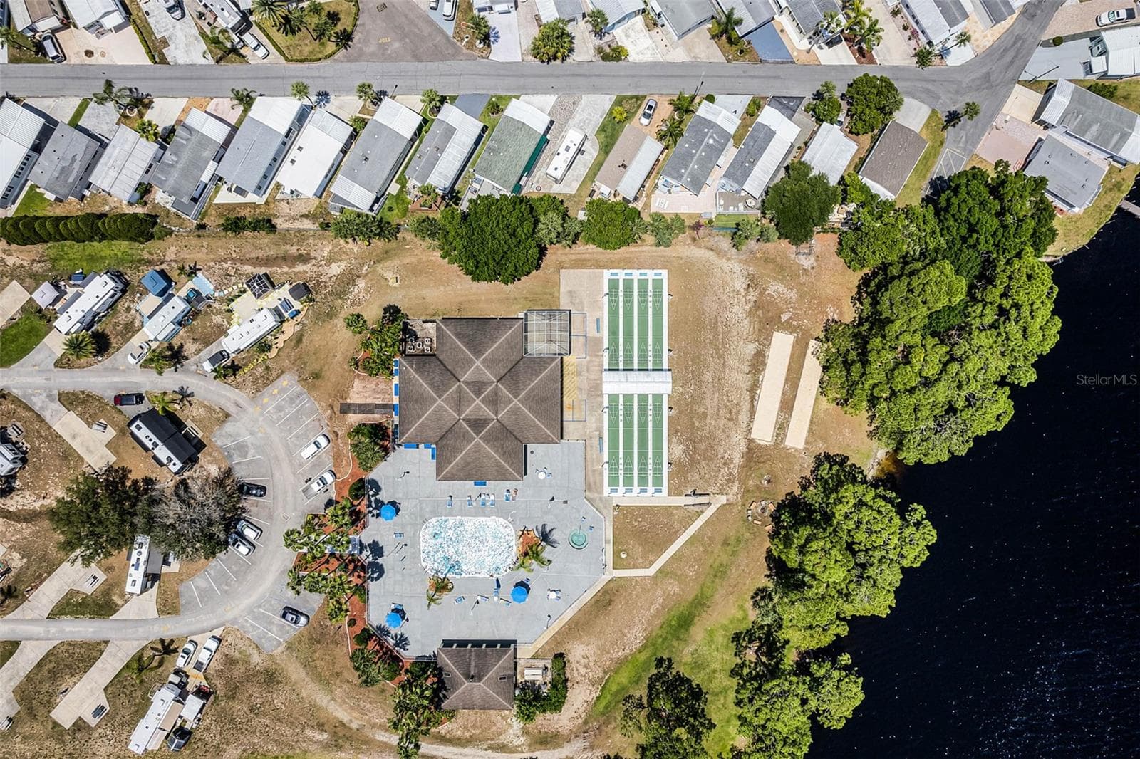 Manufactured Home at 9000 US HIGHYWAY 192 #652, CLERMONT, photo 34 of 41