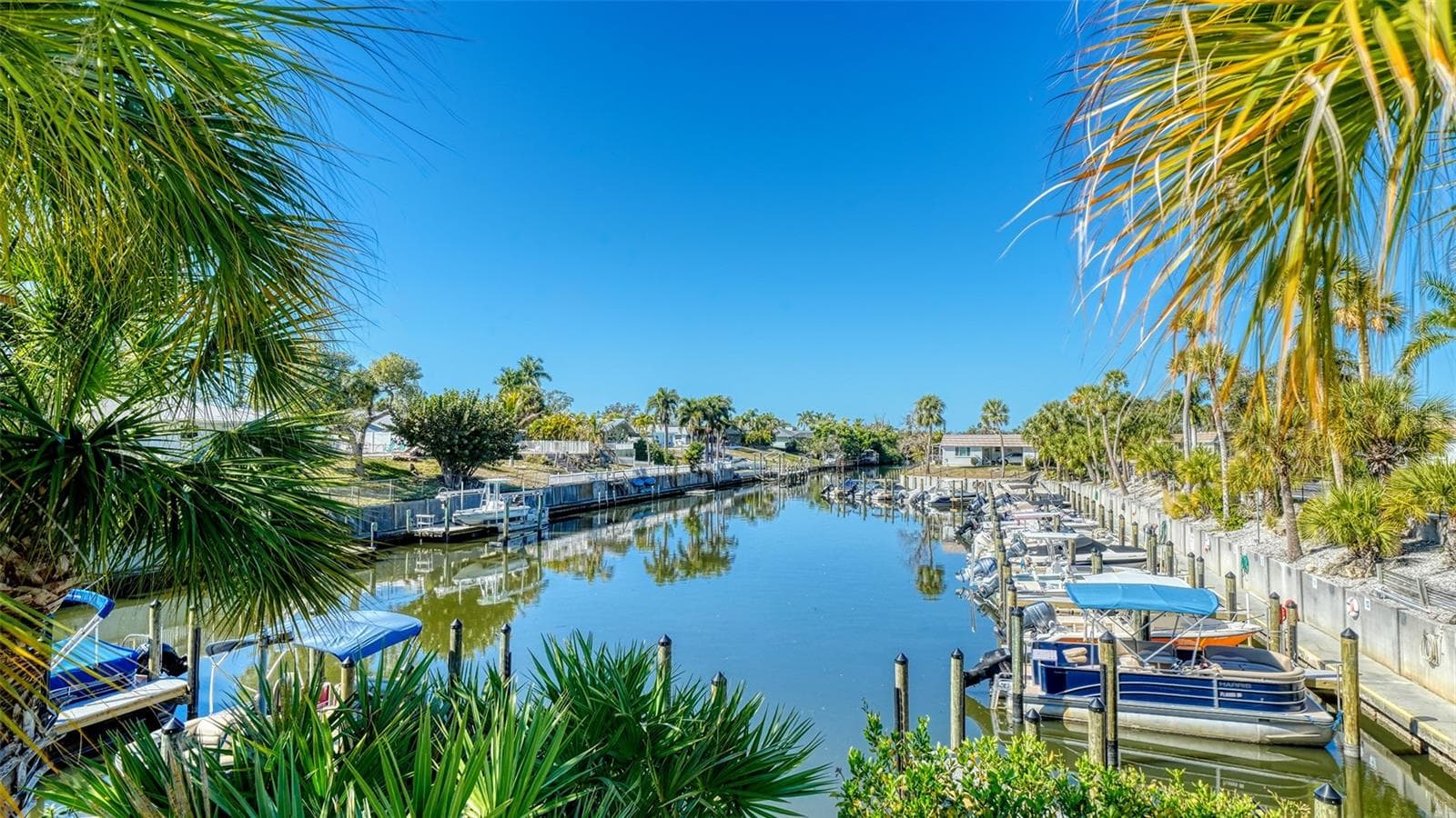 Condominium at 5469 RIVERBLUFF CIR #42, SARASOTA, photo 47 of 66