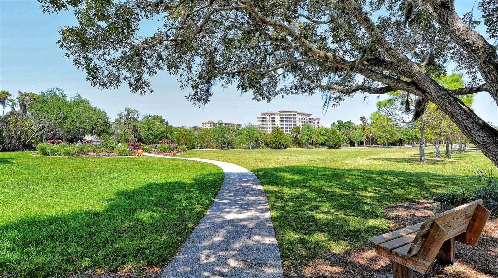 Condominium at 5469 RIVERBLUFF CIR #42, SARASOTA, photo 55 of 66
