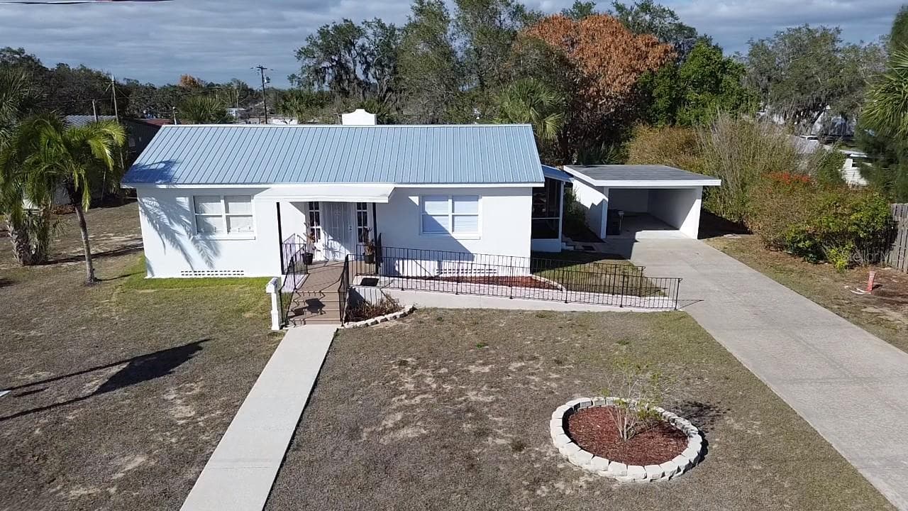 930 W MAIN ST