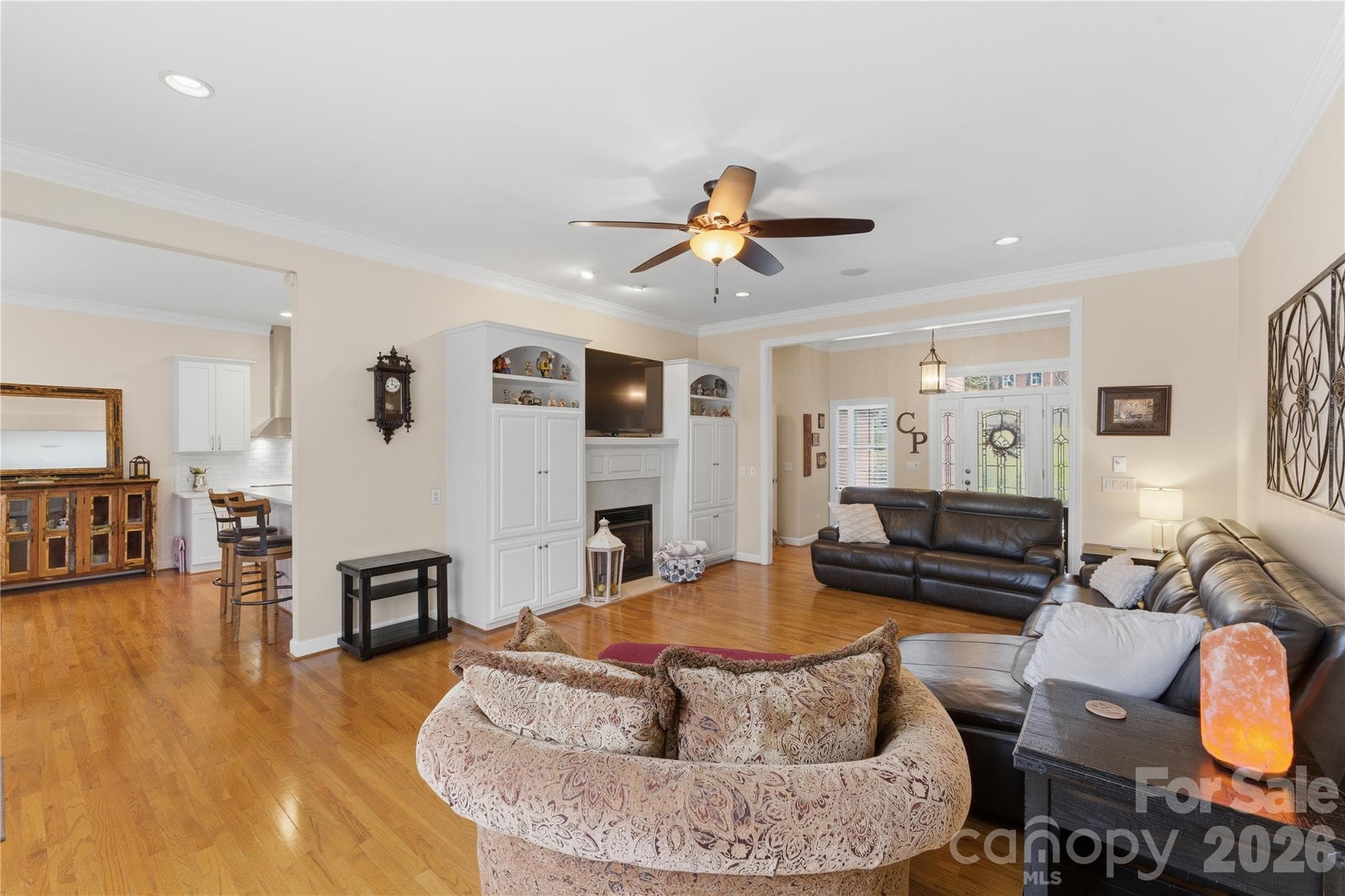 Single Family Residence at 402 W Glenview Drive W, Salisbury, photo 6 of 28