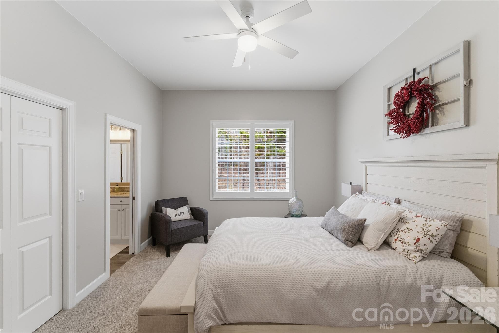 Single Family Residence at 402 W Glenview Drive W, Salisbury, photo 12 of 28