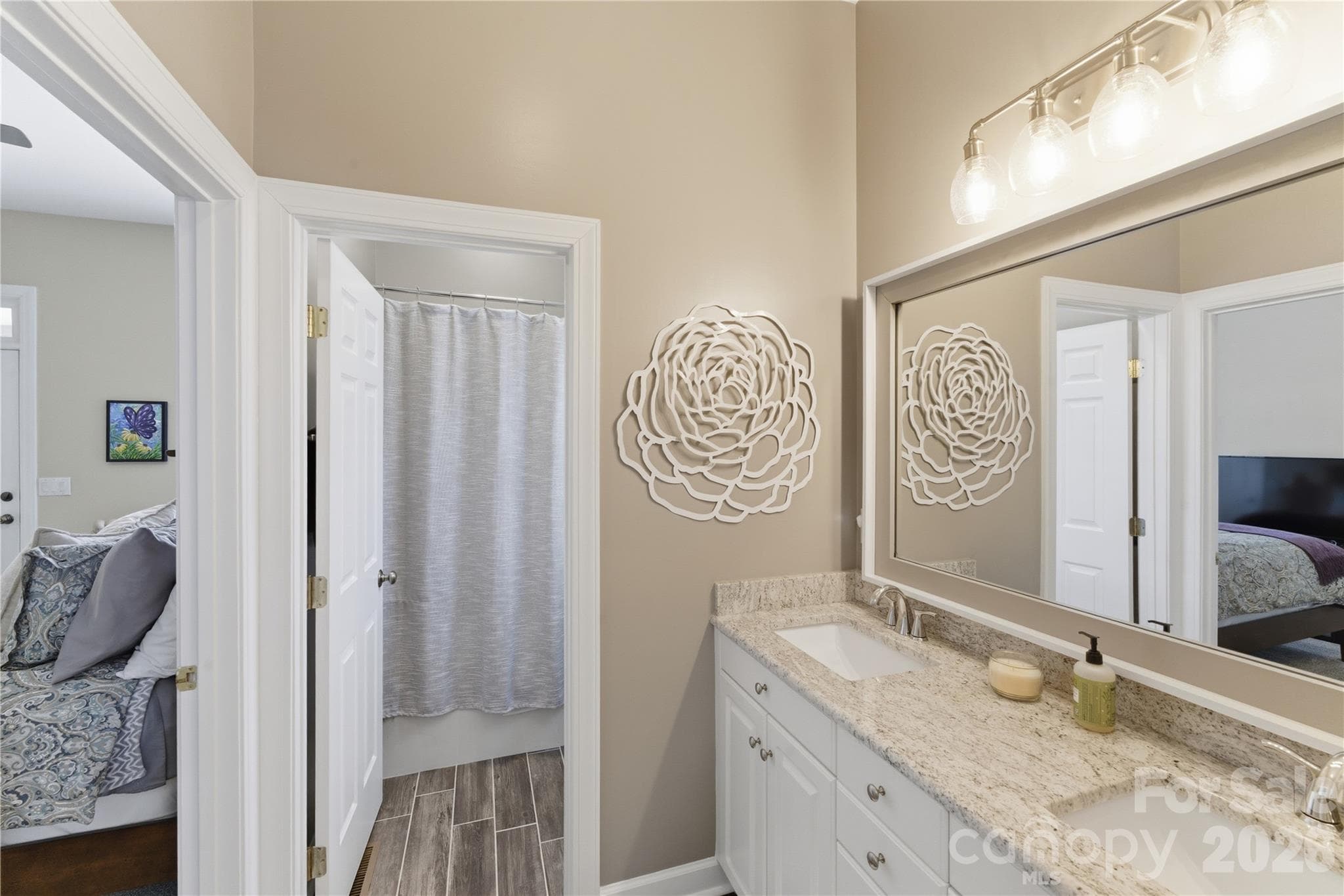Single Family Residence at 402 W Glenview Drive W, Salisbury, photo 13 of 28