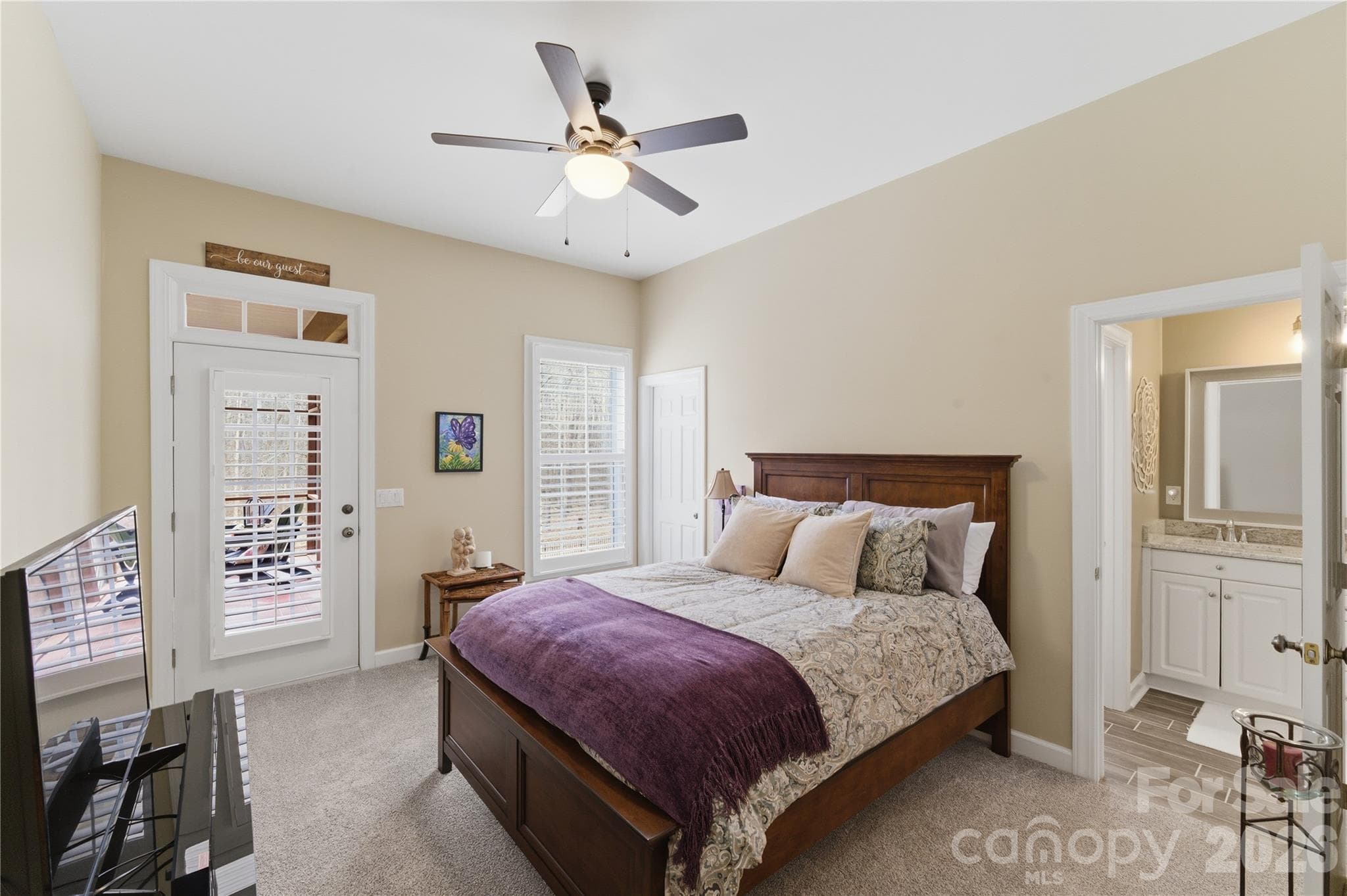 Single Family Residence at 402 W Glenview Drive W, Salisbury, photo 14 of 28