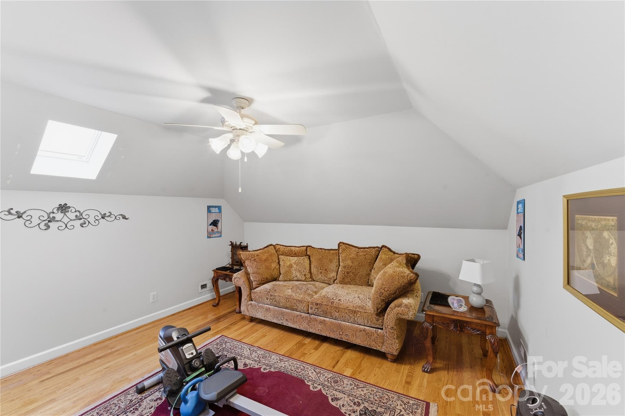 Single Family Residence at 402 W Glenview Drive W, Salisbury, photo 15 of 28