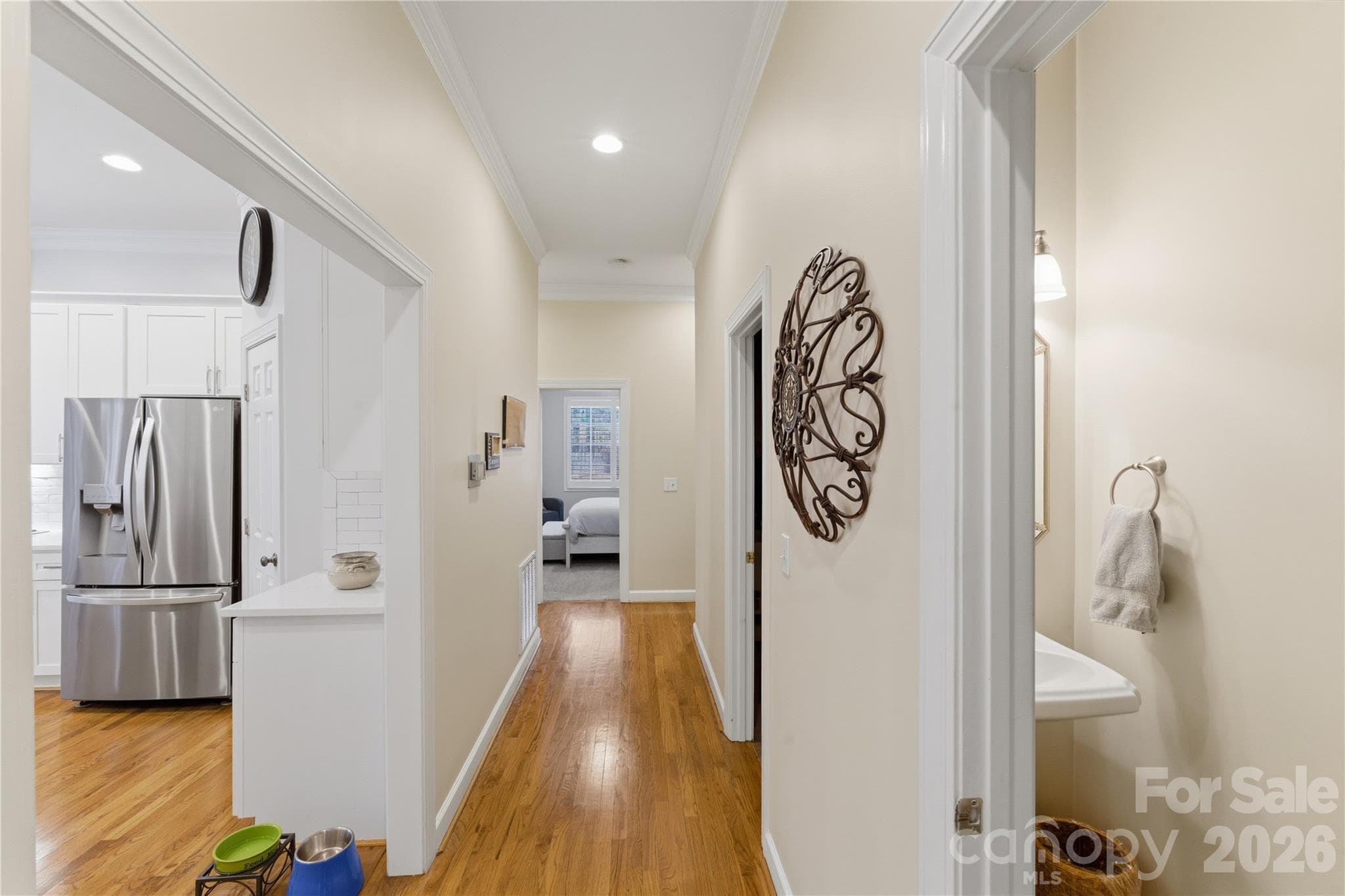 Single Family Residence at 402 W Glenview Drive W, Salisbury, photo 18 of 28
