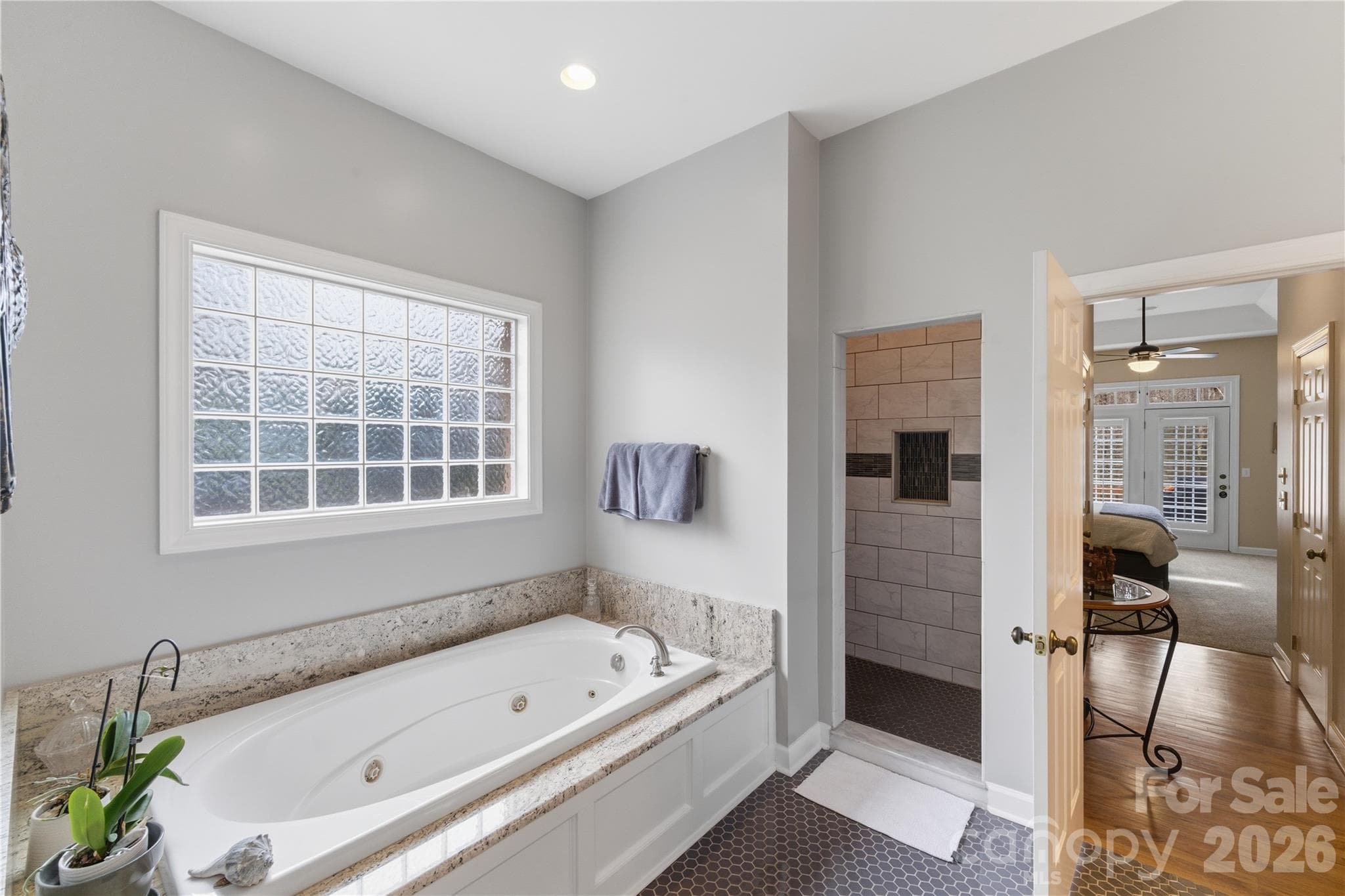 Single Family Residence at 402 W Glenview Drive W, Salisbury, photo 22 of 28