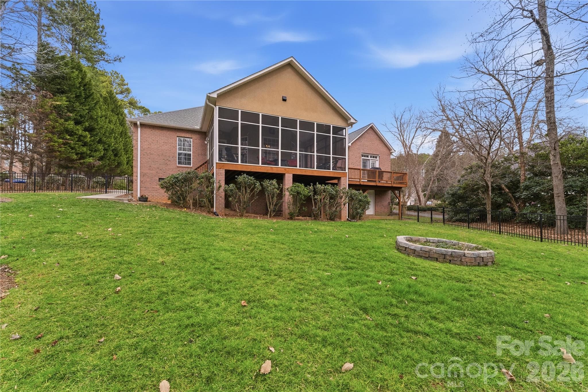 Single Family Residence at 402 W Glenview Drive W, Salisbury, photo 28 of 28