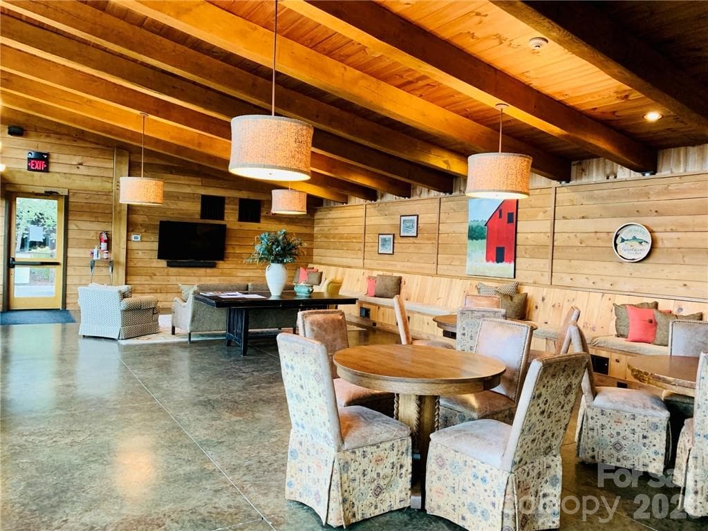River Lodge dining/TV area - French Broad Crossing, Marshall