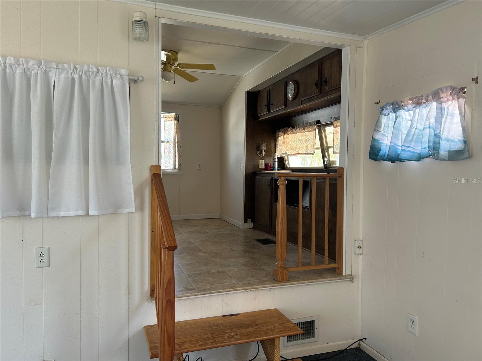 Manufactured Home at 6 RED QUILL CIR, LAKE WALES, photo 14 of 49