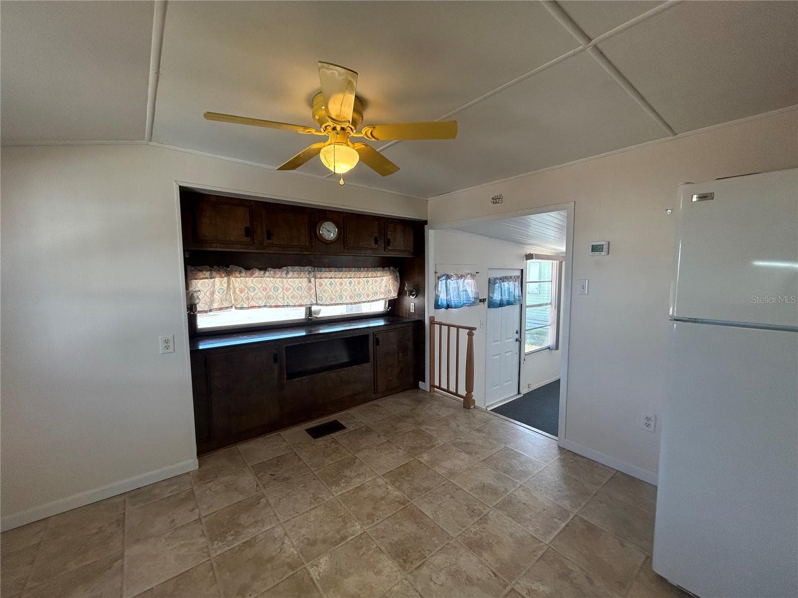 Manufactured Home at 6 RED QUILL CIR, LAKE WALES, photo 16 of 49