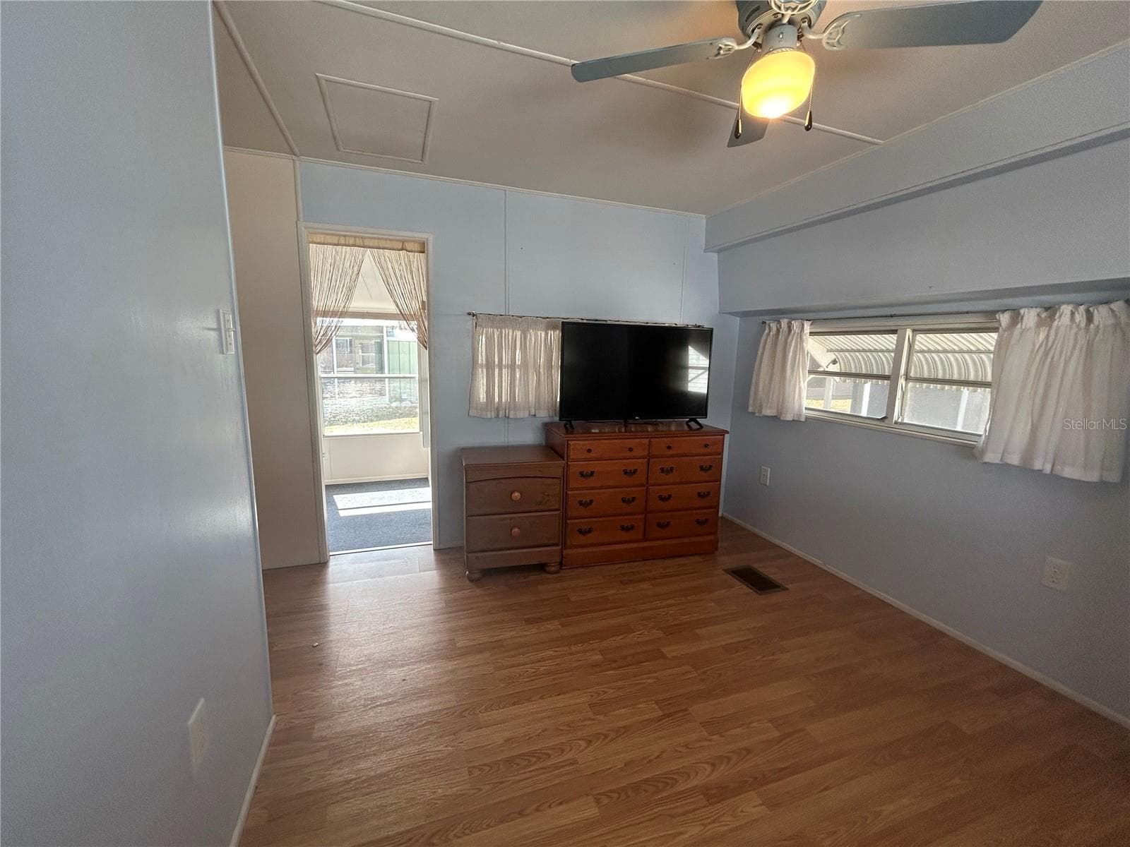 Manufactured Home at 6 RED QUILL CIR, LAKE WALES, photo 25 of 49
