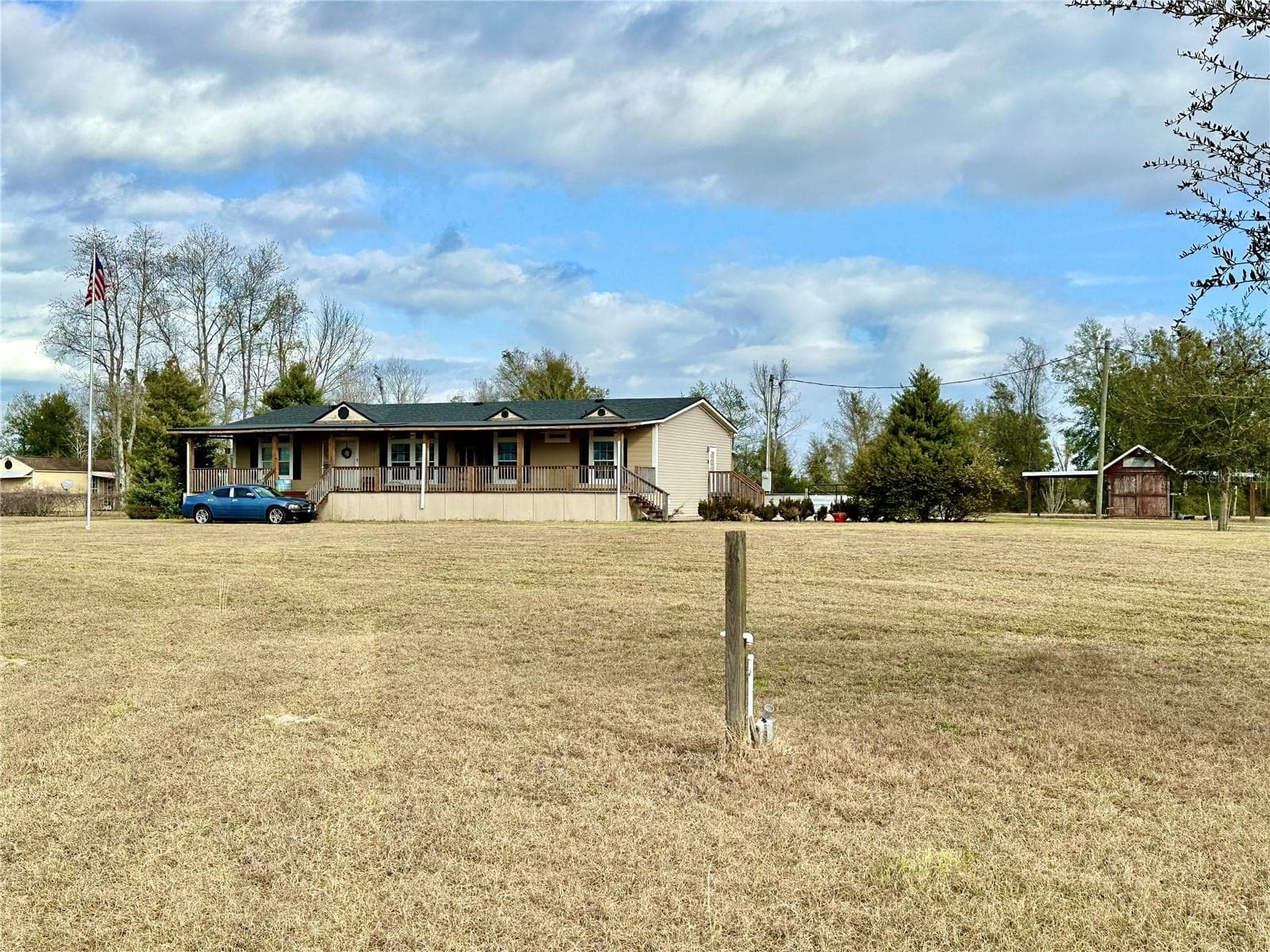 237 SW BARON GLN