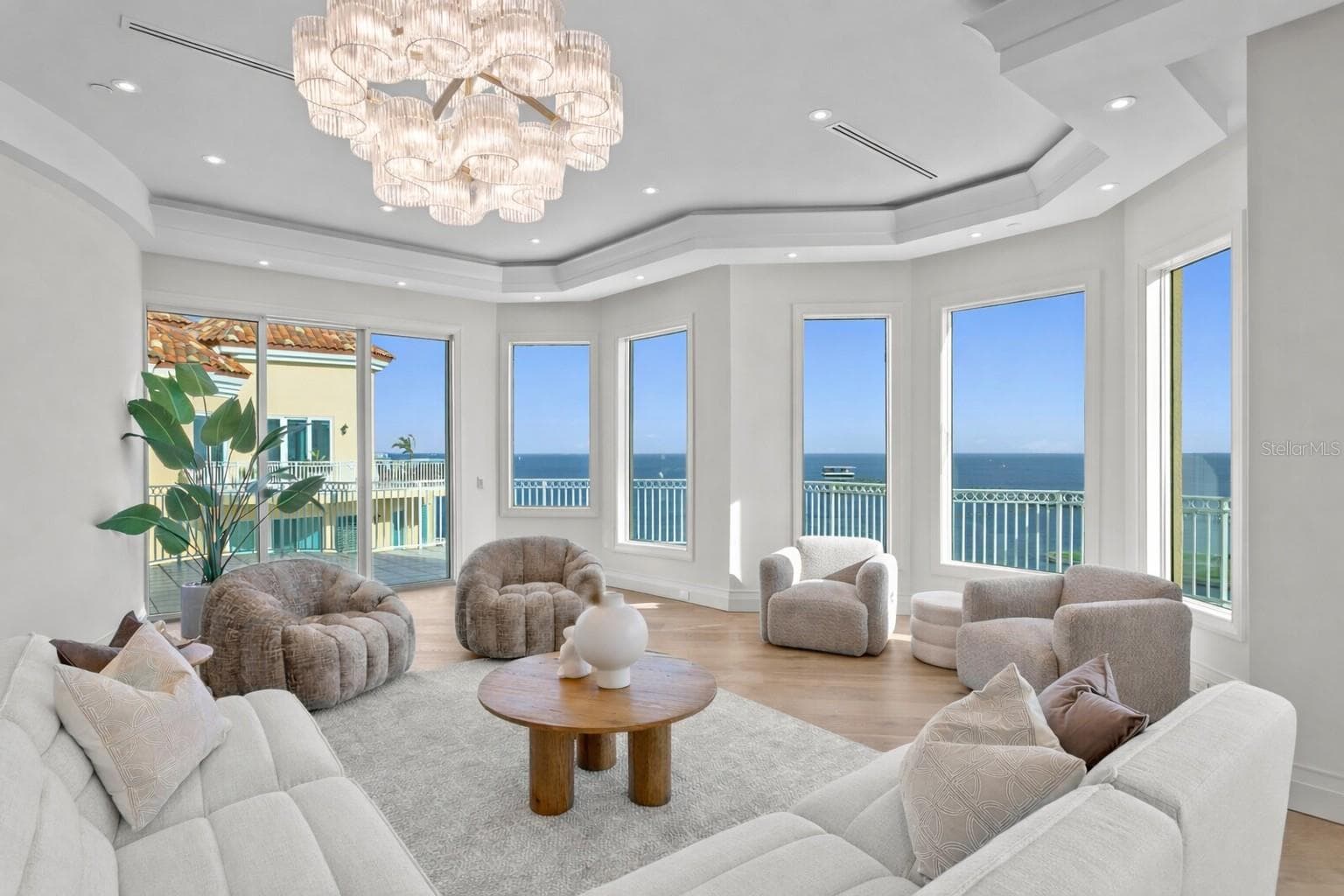 Condominium at 555 5TH AVE NE #PH1, ST PETERSBURG, photo 7 of 52