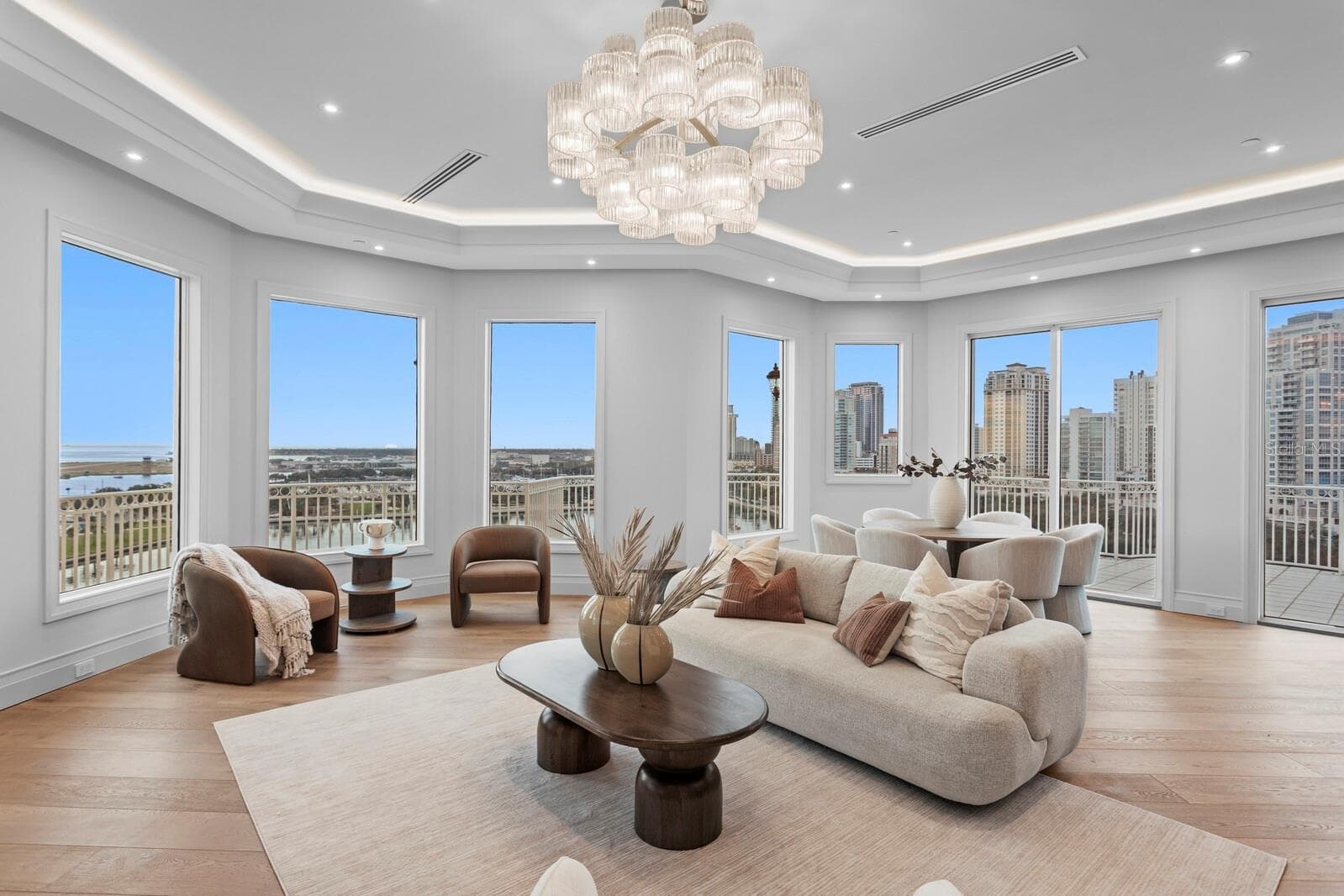 Condominium at 555 5TH AVE NE #PH1, ST PETERSBURG, photo 10 of 52