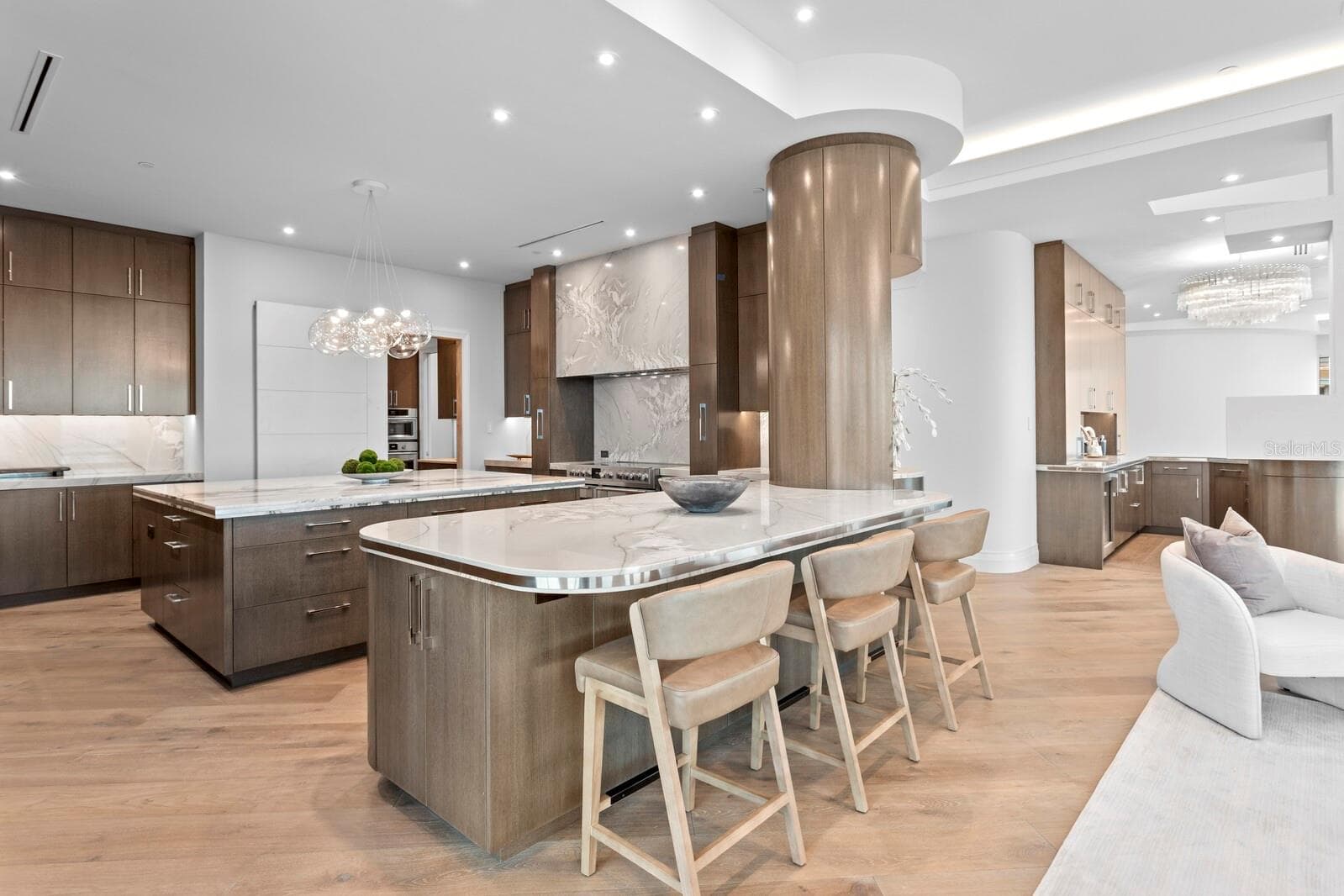 Condominium at 555 5TH AVE NE #PH1, ST PETERSBURG, photo 16 of 52
